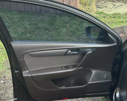 Коричневый Фольксваген Пассат, объемом двигателя 1.6 л и пробегом 285 тыс. км за 8200 $, фото 9 на Automoto.ua