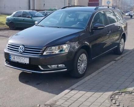 Коричневый Фольксваген Пассат, объемом двигателя 2 л и пробегом 300 тыс. км за 11500 $, фото 1 на Automoto.ua