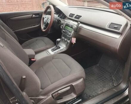 Коричневый Фольксваген Пассат, объемом двигателя 1.97 л и пробегом 240 тыс. км за 7200 $, фото 12 на Automoto.ua