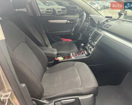 Коричневий Фольксваген Пассат, об'ємом двигуна 1.6 л та пробігом 261 тис. км за 8590 $, фото 15 на Automoto.ua