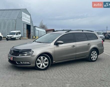 Коричневий Фольксваген Пассат, об'ємом двигуна 1.6 л та пробігом 261 тис. км за 8590 $, фото 6 на Automoto.ua