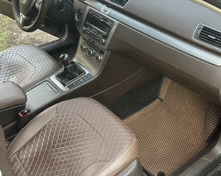 Коричневый Фольксваген Пассат, объемом двигателя 1.6 л и пробегом 285 тыс. км за 8200 $, фото 16 на Automoto.ua