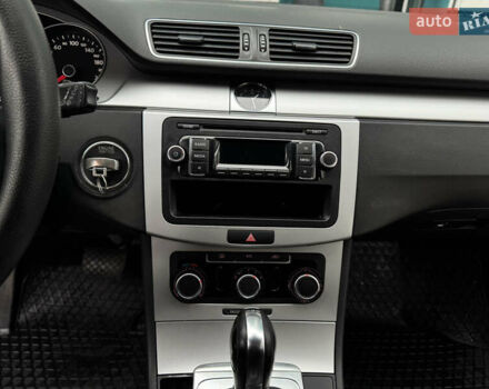 Коричневый Фольксваген Пассат, объемом двигателя 1.97 л и пробегом 204 тыс. км за 13800 $, фото 14 на Automoto.ua