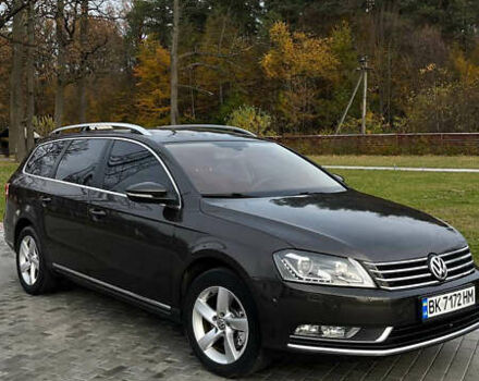 Коричневый Фольксваген Пассат, объемом двигателя 1.6 л и пробегом 285 тыс. км за 10700 $, фото 1 на Automoto.ua