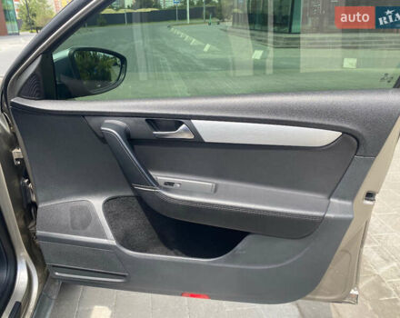 Коричневий Фольксваген Пассат, об'ємом двигуна 1.97 л та пробігом 234 тис. км за 14200 $, фото 16 на Automoto.ua