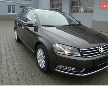Коричневий Фольксваген Пассат, об'ємом двигуна 1.6 л та пробігом 251 тис. км за 12500 $, фото 3 на Automoto.ua