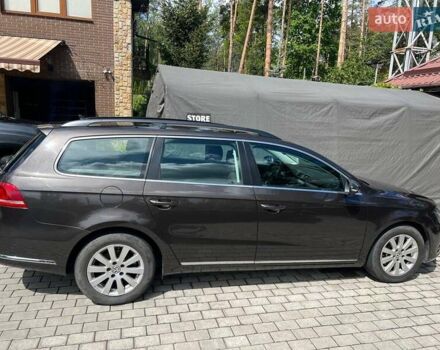 Коричневий Фольксваген Пассат, об'ємом двигуна 1.6 л та пробігом 251 тис. км за 12500 $, фото 4 на Automoto.ua