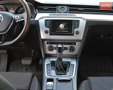 Коричневый Фольксваген Пассат, объемом двигателя 1.97 л и пробегом 295 тыс. км за 13500 $, фото 30 на Automoto.ua