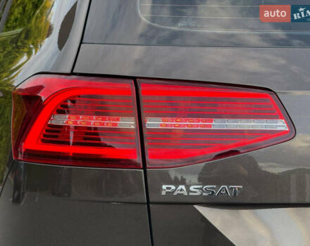 Коричневый Фольксваген Пассат, объемом двигателя 1.6 л и пробегом 200 тыс. км за 14300 $, фото 25 на Automoto.ua