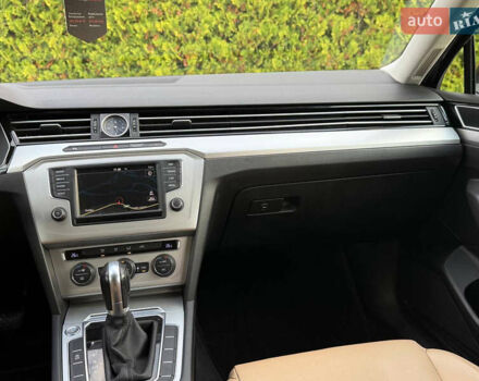 Коричневий Фольксваген Пассат, об'ємом двигуна 1.6 л та пробігом 200 тис. км за 14900 $, фото 42 на Automoto.ua