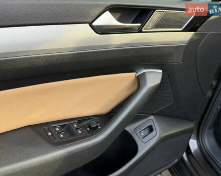 Коричневый Фольксваген Пассат, объемом двигателя 1.6 л и пробегом 200 тыс. км за 14300 $, фото 57 на Automoto.ua