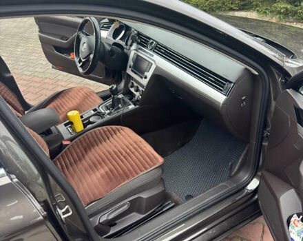 Коричневий Фольксваген Пассат, об'ємом двигуна 2 л та пробігом 325 тис. км за 12900 $, фото 23 на Automoto.ua