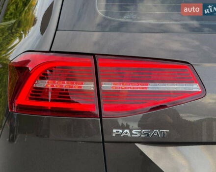 Коричневий Фольксваген Пассат, об'ємом двигуна 1.6 л та пробігом 200 тис. км за 14900 $, фото 27 на Automoto.ua