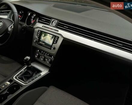 Коричневий Фольксваген Пассат, об'ємом двигуна 1.6 л та пробігом 276 тис. км за 12900 $, фото 15 на Automoto.ua