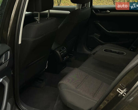 Коричневий Фольксваген Пассат, об'ємом двигуна 1.6 л та пробігом 275 тис. км за 12499 $, фото 21 на Automoto.ua