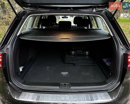 Коричневий Фольксваген Пассат, об'ємом двигуна 1.6 л та пробігом 276 тис. км за 12900 $, фото 23 на Automoto.ua