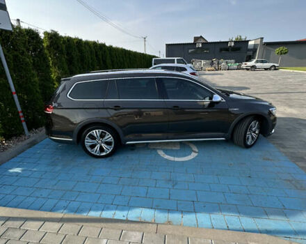 Коричневый Фольксваген Пассат, объемом двигателя 1.97 л и пробегом 298 тыс. км за 17300 $, фото 1 на Automoto.ua