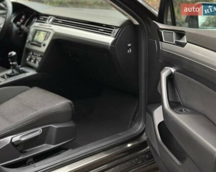 Коричневий Фольксваген Пассат, об'ємом двигуна 1.6 л та пробігом 276 тис. км за 12900 $, фото 16 на Automoto.ua