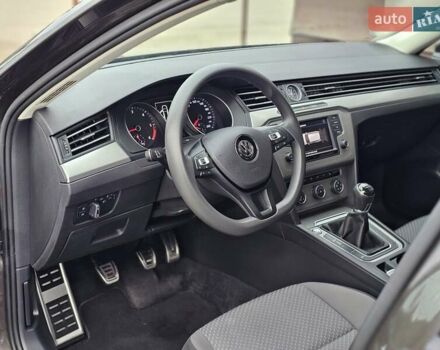 Коричневый Фольксваген Пассат, объемом двигателя 1.97 л и пробегом 169 тыс. км за 14850 $, фото 19 на Automoto.ua