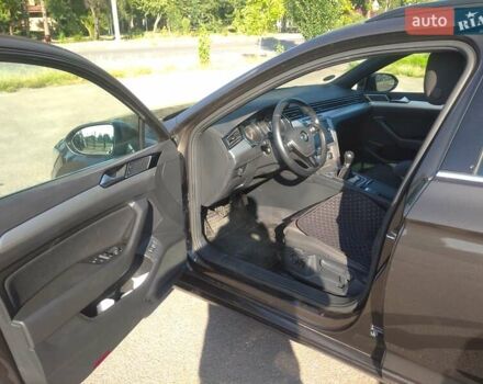 Коричневый Фольксваген Пассат, объемом двигателя 1.6 л и пробегом 305 тыс. км за 14900 $, фото 3 на Automoto.ua