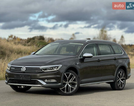 Коричневий Фольксваген Пассат, об'ємом двигуна 2 л та пробігом 168 тис. км за 21800 $, фото 4 на Automoto.ua