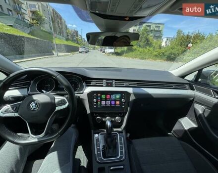 Коричневый Фольксваген Пассат, объемом двигателя 1.6 л и пробегом 210 тыс. км за 17715 $, фото 1 на Automoto.ua