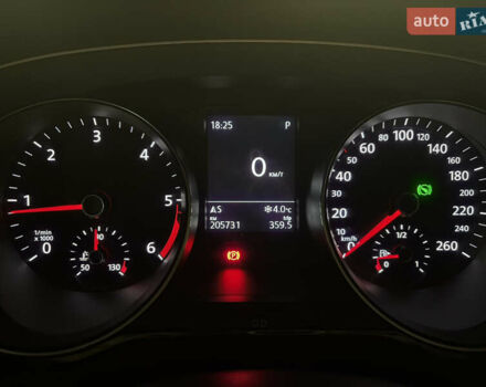 Коричневий Фольксваген Пассат, об'ємом двигуна 2 л та пробігом 205 тис. км за 17999 $, фото 42 на Automoto.ua