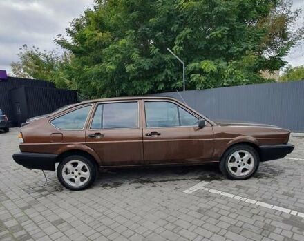 Коричневый Фольксваген Пассат, объемом двигателя 1.6 л и пробегом 480 тыс. км за 1800 $, фото 1 на Automoto.ua