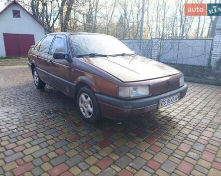 Коричневый Фольксваген Пассат, объемом двигателя 1.8 л и пробегом 328 тыс. км за 1700 $, фото 1 на Automoto.ua