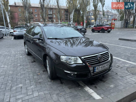 Коричневый Фольксваген Пассат, объемом двигателя 2 л и пробегом 360 тыс. км за 5999 $, фото 1 на Automoto.ua