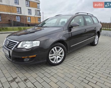 Коричневый Фольксваген Пассат, объемом двигателя 1.9 л и пробегом 241 тыс. км за 6200 $, фото 1 на Automoto.ua