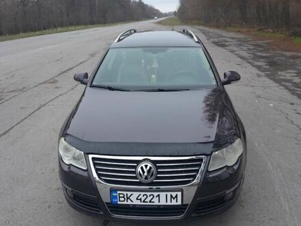 Коричневий Фольксваген Пассат, об'ємом двигуна 2 л та пробігом 286 тис. км за 7700 $, фото 1 на Automoto.ua