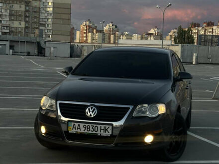 Коричневый Фольксваген Пассат, объемом двигателя 1.8 л и пробегом 80 тыс. км за 10000 $, фото 1 на Automoto.ua