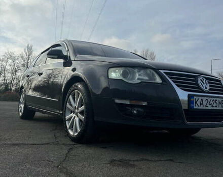 Коричневий Фольксваген Пассат, об'ємом двигуна 2 л та пробігом 267 тис. км за 7800 $, фото 1 на Automoto.ua