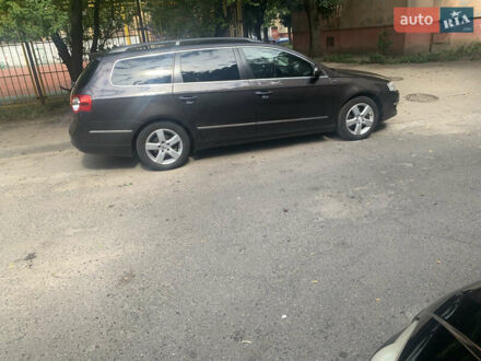 Коричневий Фольксваген Пассат, об'ємом двигуна 1.97 л та пробігом 298 тис. км за 7000 $, фото 1 на Automoto.ua