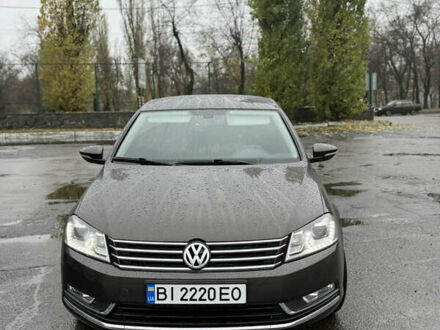 Коричневый Фольксваген Пассат, объемом двигателя 1.8 л и пробегом 155 тыс. км за 12000 $, фото 1 на Automoto.ua