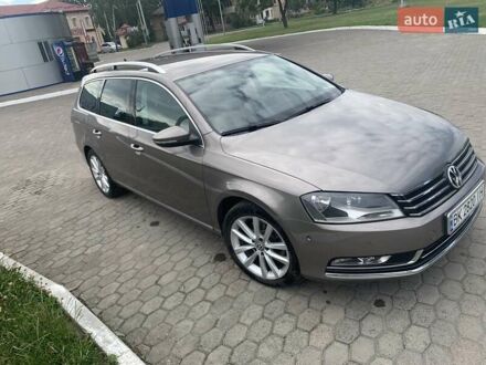 Коричневый Фольксваген Пассат, объемом двигателя 2 л и пробегом 330 тыс. км за 11000 $, фото 1 на Automoto.ua