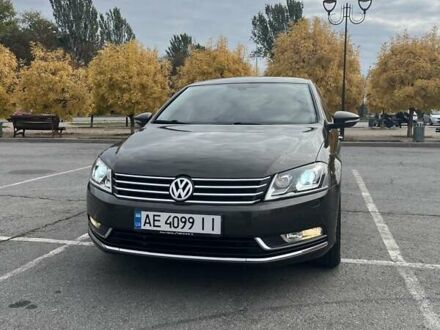 Фольксваген Пассат 2011 у Запоріжжя на Automoto.ua Коричневий Фольксваген Пассат, об'ємом двигуна 1.8 л та пробігом 211 тис. км за 11000 $, фото 1 на Automoto.ua