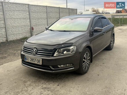 Коричневий Фольксваген Пассат, об'ємом двигуна 1.8 л та пробігом 242 тис. км за 11000 $, фото 1 на Automoto.ua