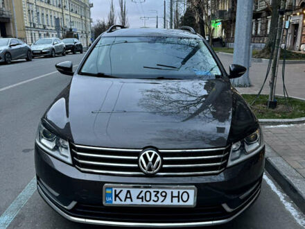 Коричневый Фольксваген Пассат, объемом двигателя 2 л и пробегом 266 тыс. км за 11500 $, фото 1 на Automoto.ua