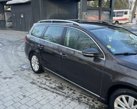 Коричневий Фольксваген Пассат, об'ємом двигуна 1.6 л та пробігом 284 тис. км за 8950 $, фото 1 на Automoto.ua