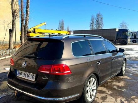 Фольксваген Пассат 2012 в Ровно на Automoto.ua Коричневый Фольксваген Пассат, объемом двигателя 1.6 л и пробегом 270 тыс. км за 8999 $, фото 1 на Automoto.ua