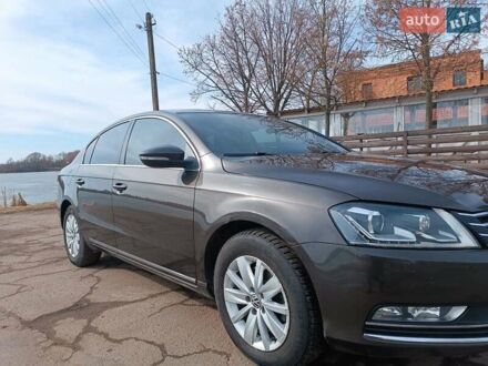Фольксваген Пассат 2013 у Бердичеве на Automoto.ua Коричневий Фольксваген Пассат, об'ємом двигуна 1.97 л та пробігом 259 тис. км за 12800 $, фото 1 на Automoto.ua