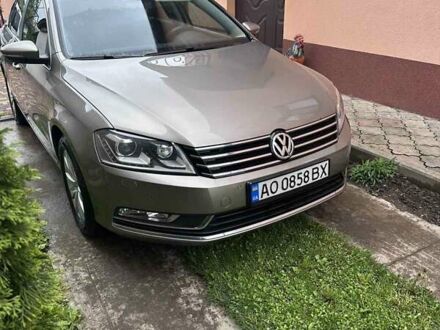 Фольксваген Пассат 2013 в Тячеве на Automoto.ua Коричневый Фольксваген Пассат, объемом двигателя 1.97 л и пробегом 180 тыс. км за 12100 $, фото 1 на Automoto.ua