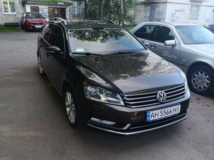 Коричневый Фольксваген Пассат, объемом двигателя 2 л и пробегом 290 тыс. км за 12000 $, фото 1 на Automoto.ua