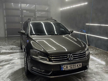 Коричневый Фольксваген Пассат, объемом двигателя 2 л и пробегом 272 тыс. км за 12000 $, фото 1 на Automoto.ua