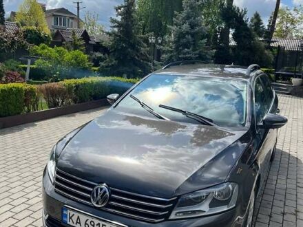 Коричневый Фольксваген Пассат, объемом двигателя 1.6 л и пробегом 251 тыс. км за 12500 $, фото 1 на Automoto.ua