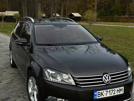 Коричневый Фольксваген Пассат, объемом двигателя 1.6 л и пробегом 285 тыс. км за 10700 $, фото 1 на Automoto.ua