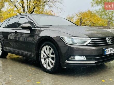 Коричневый Фольксваген Пассат, объемом двигателя 1.6 л и пробегом 333 тыс. км за 10900 $, фото 1 на Automoto.ua