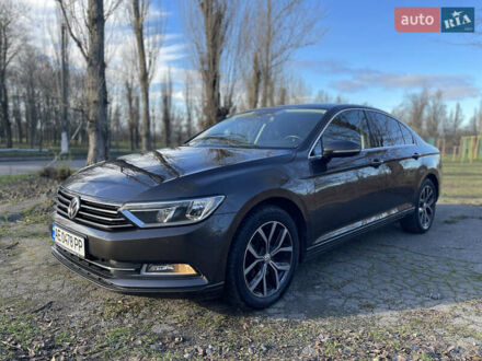 Коричневый Фольксваген Пассат, объемом двигателя 1.97 л и пробегом 319 тыс. км за 17100 $, фото 1 на Automoto.ua